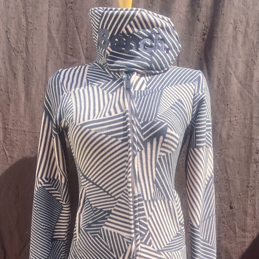 Bench Slopes Tech Sweater – Blush Geo, Cowl Neck & Thumb Runners, Size S